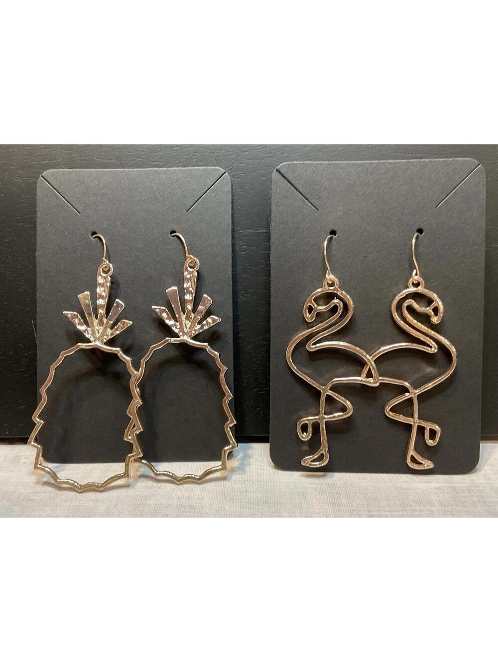 NWOT 2 Pair Of Copper Colored Metal Earrings Pineapple & Flamingo #485 & #501
